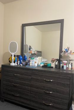 Dresser table with mirror