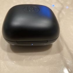 Power Beat Pros  and Fitbit Charge 5