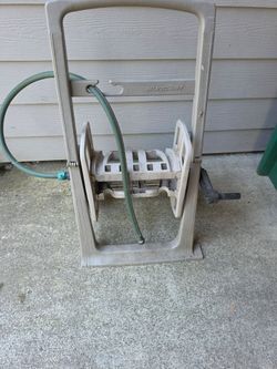 Suncast Garden Hose Reel Cart