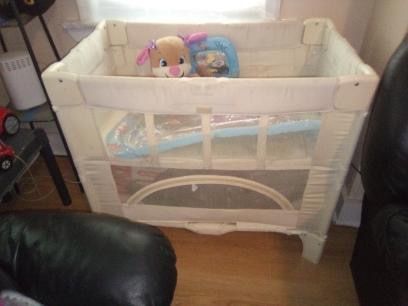 Baby bed/ Basinet 