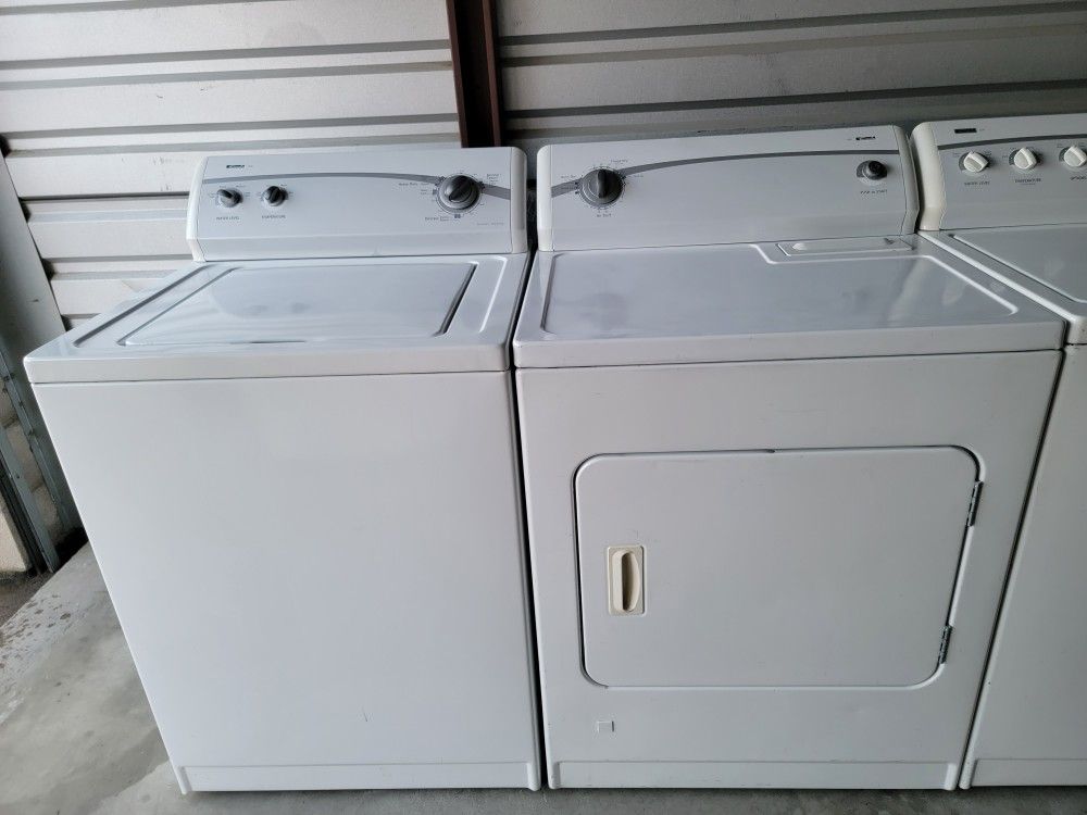 Excellent Condition!!! Kenmore, Heavy Duty, Super Capacity, Washer and Gas Dryer, Matching Set!!! Must See To Appreciate!!!
