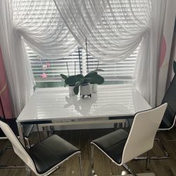Dining Set (Table And 4 Modern Chairs