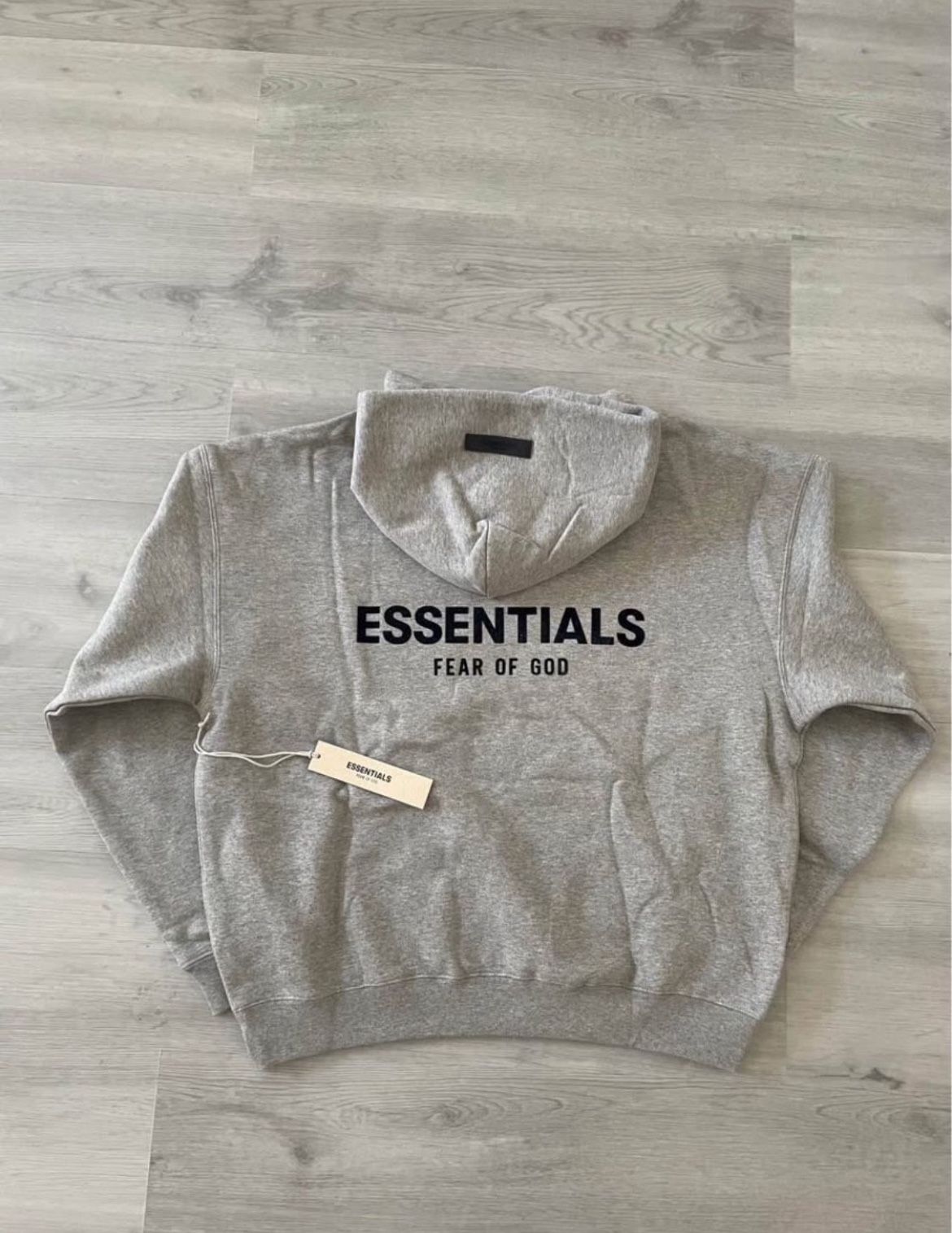 Grey essentials hoodie (M)