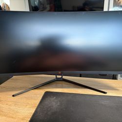 35” Curved Ultra wide Monitor