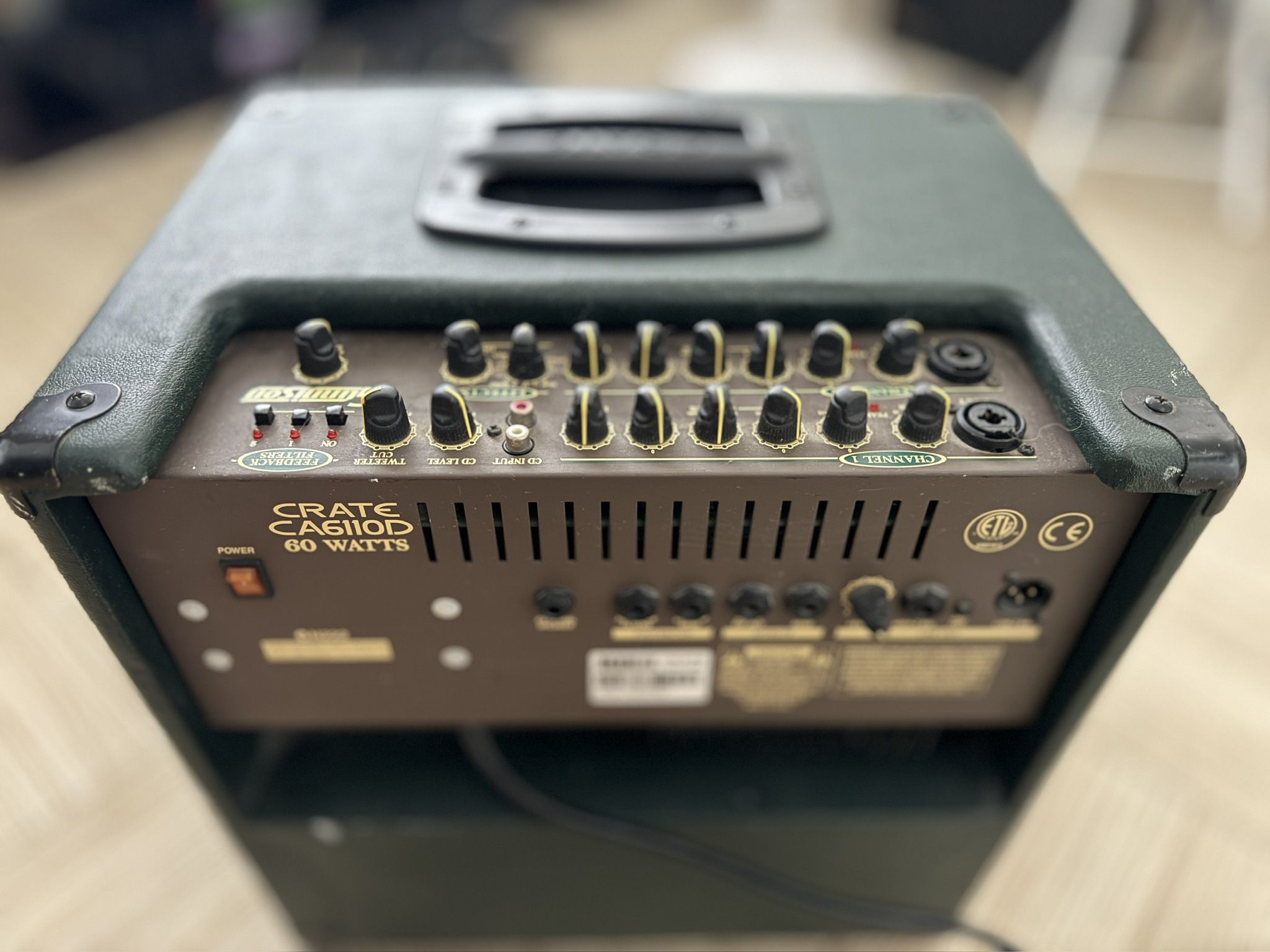 Crate CA6110D Taos Acoustic Guitar Combo Amp
