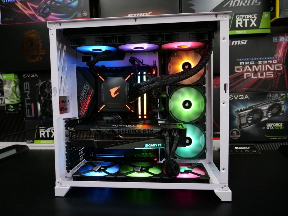 Lian Li Custom GAMING PC ** Rtx 3090