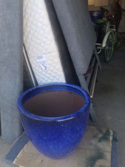 $40. lower than anywhere Cobalt Blue 5 gal. (Aprox) Pot