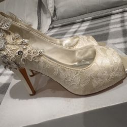 Ivory High Heels Size 7 And 7.5