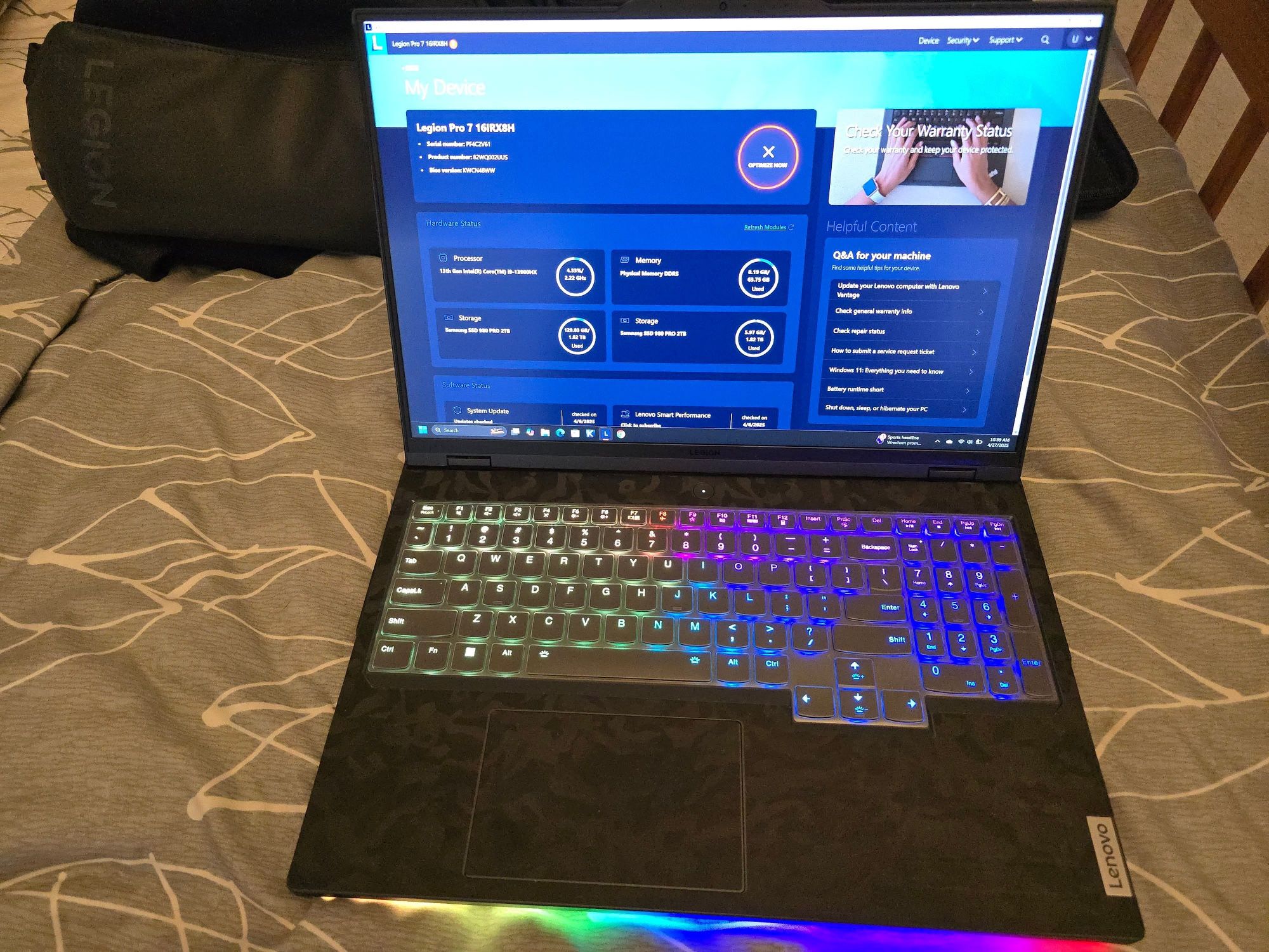 Lenovo legion Pro 7 16IRX8H Gaming laptop