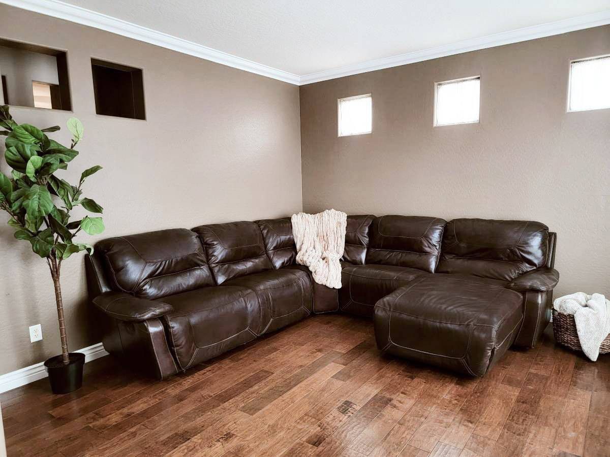 Leather Sectional w/ Recliners