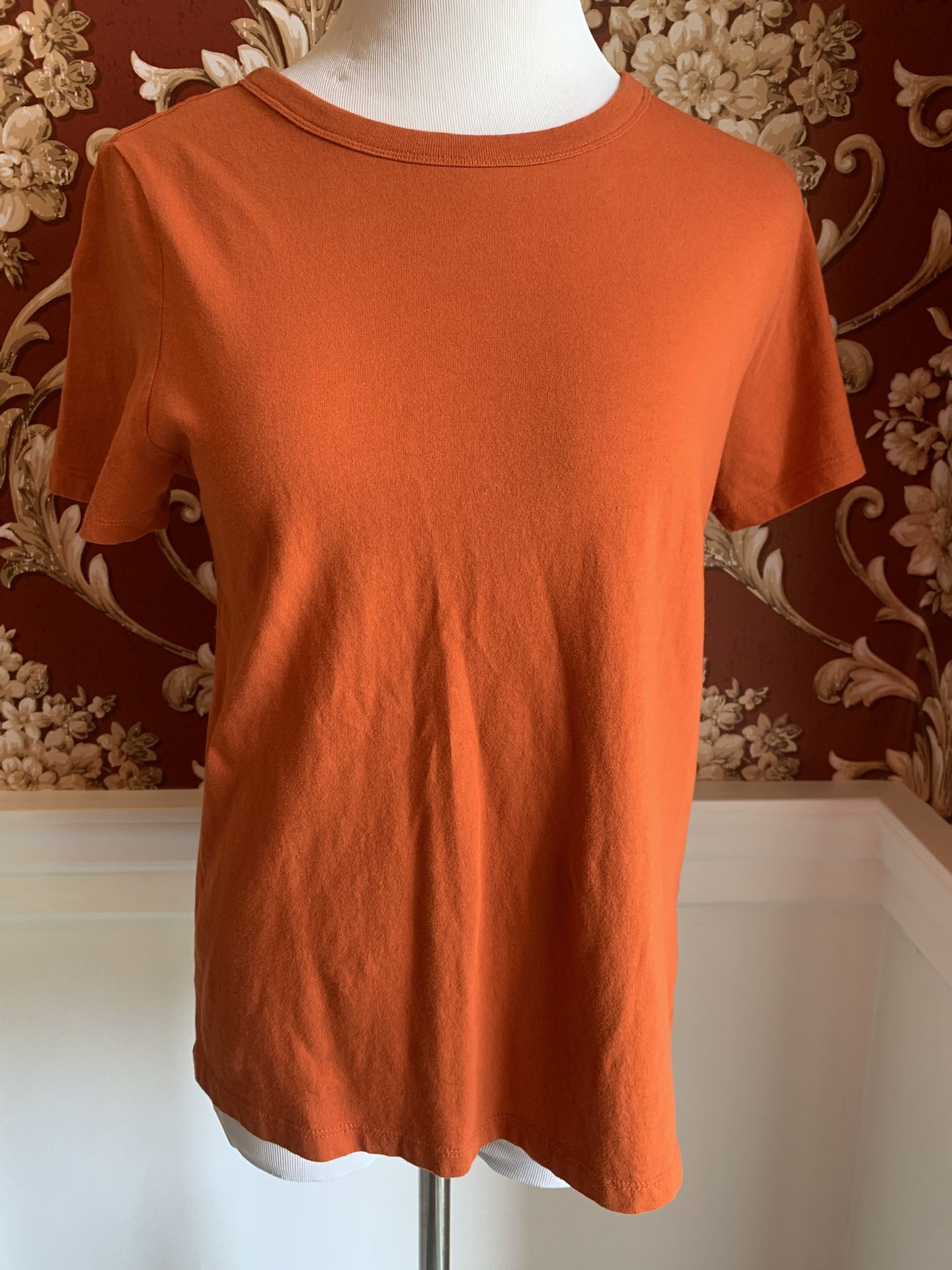 NWOT: S Old Navy Top