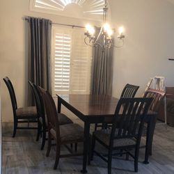 Table 6 Chairs 2 18” Leafs Ethan Allen