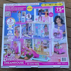 Barbie Dream House NEW
