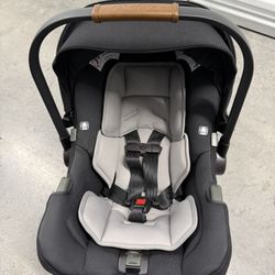 Nuna Pipa rx infant car seat & base