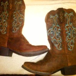 Ladies Justin Boots 