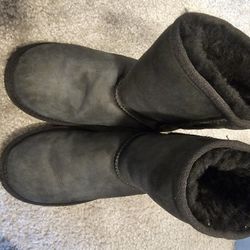 UGG Kids' Classic II Fashion Boot Size 3