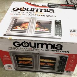 Gourmia XL French Door Countertop Air Fryer Oven