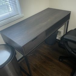 Desk/Escritorio
