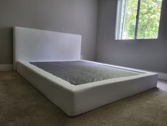 Cloud Bed. Queen size. Ultra Bed Set: Bed Frame + Headboard | White