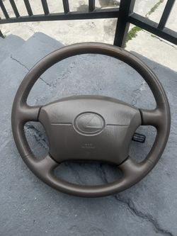 Ls400 steering wheel with *air-bAg*