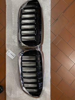 New Bmw 330i series Chrome Kidney grill
