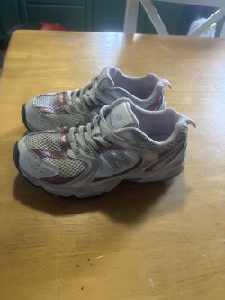 Girls new balances 530