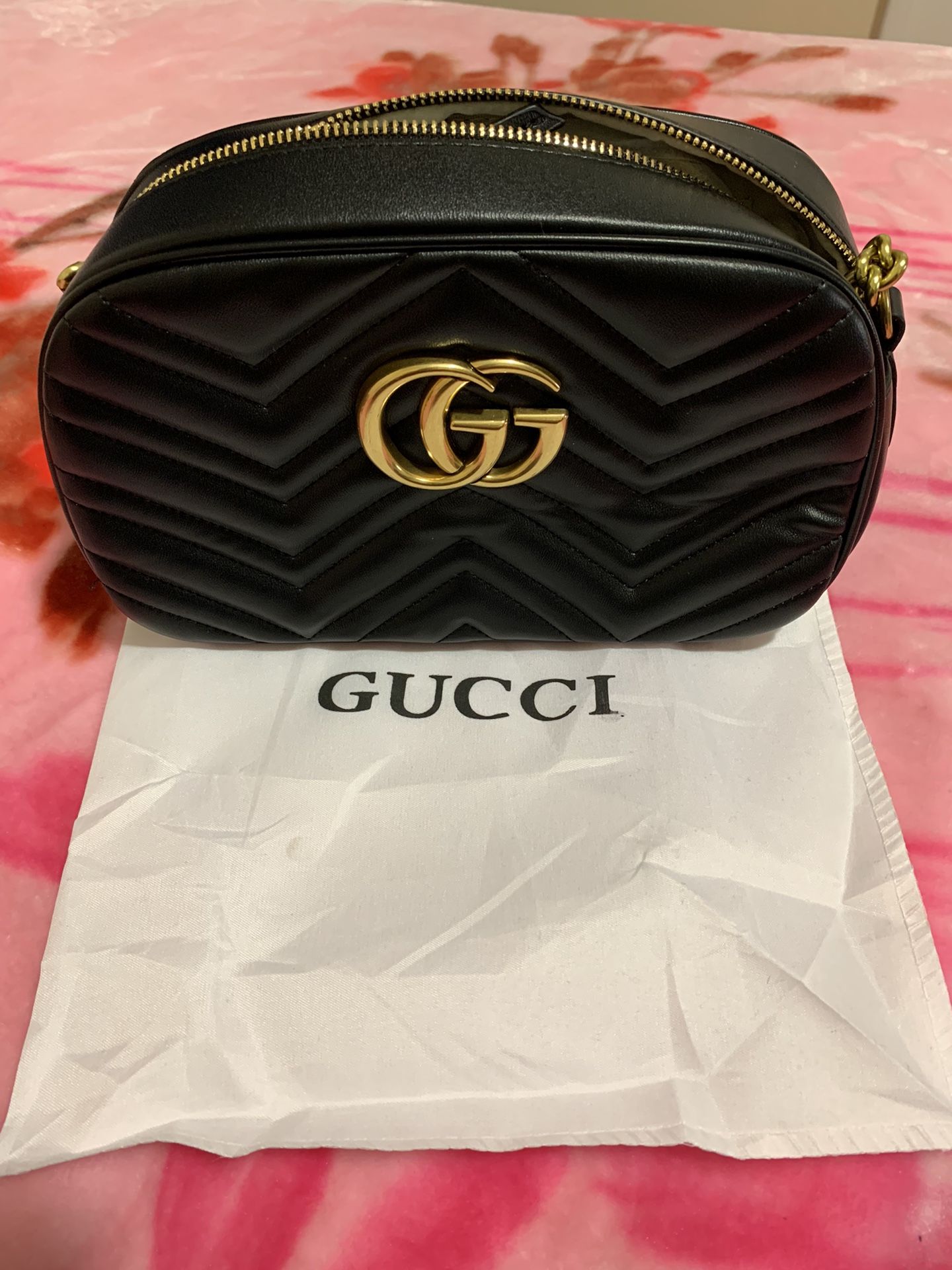 Gucci Women's GG Marmont Matelassé Leather Mini Bag