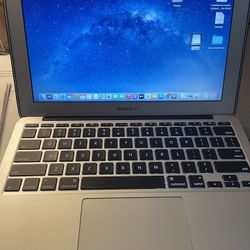 MacBook Air  11”