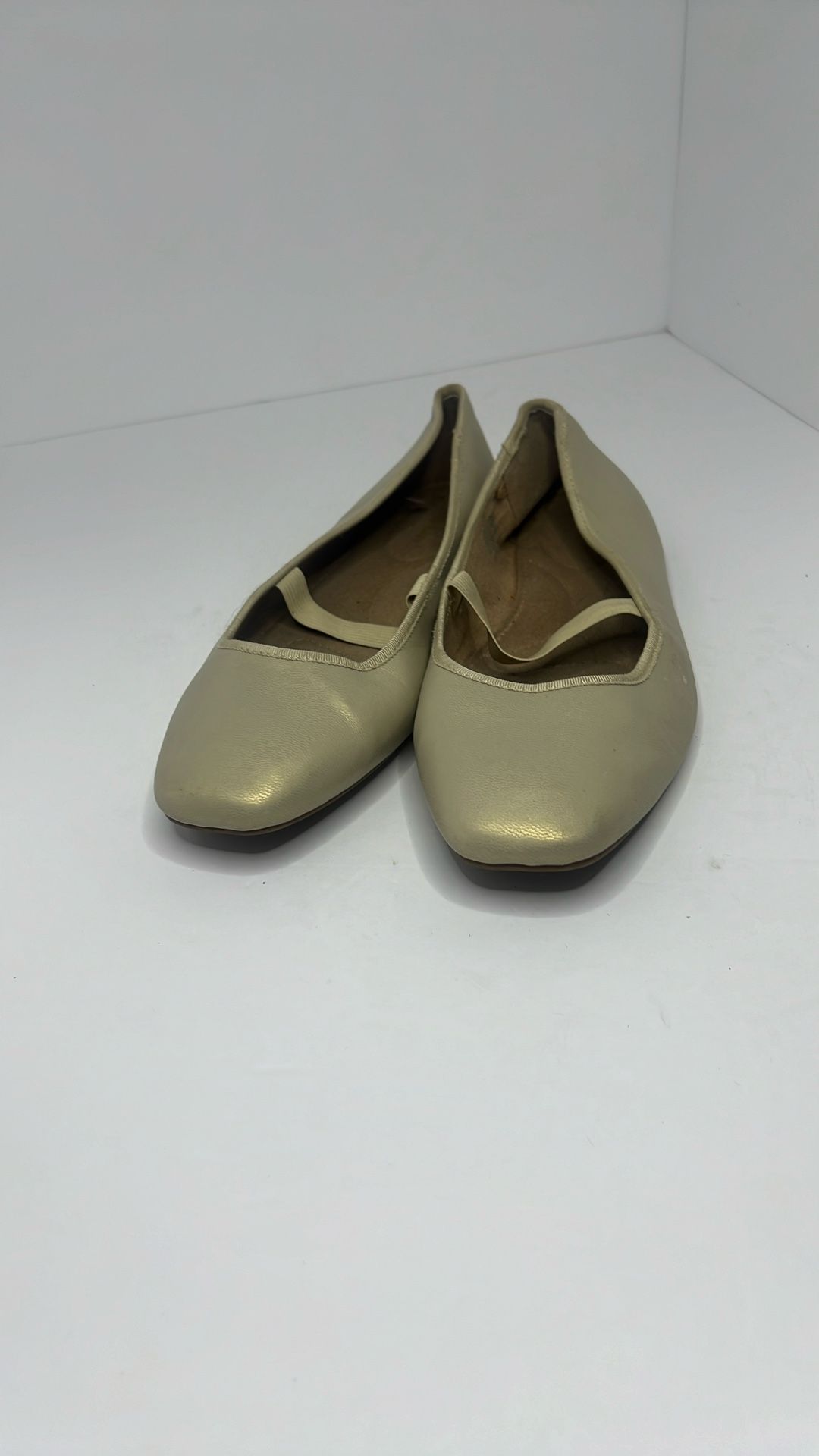 Old Navy- Womens Size 10 Gold Ballet Flats