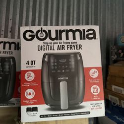 Gourmia 4-Qt Digital Air Fryer,Touchscreen, Compact, Dishwasher Safe, Black