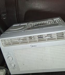 Midea Window AC unit