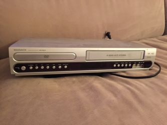 MAGNAVOX DVD Player & VCH Combo, Model MDV 560VR/17