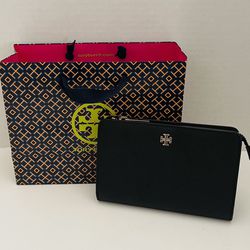 Tory Burch Pouch Wallet