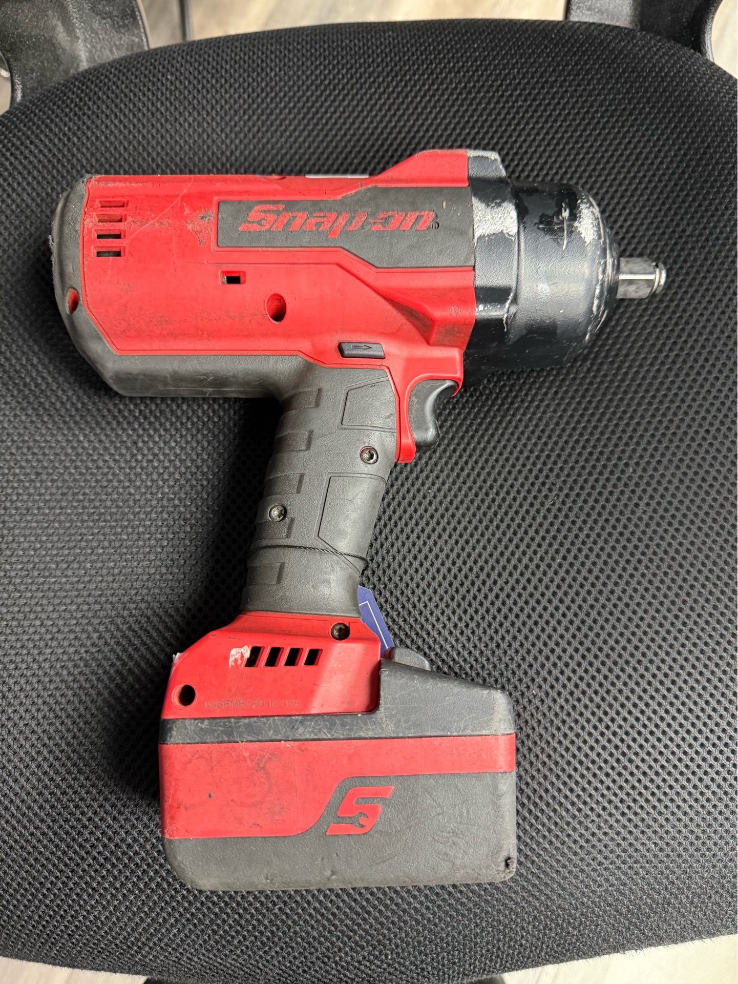 Snap-On #CT9075- 18V Brushless 1/2” Impact Wrench with One Battery, No Charger