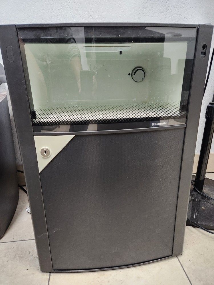 DOMETIC RH 456 LDE ABSORBER COOLING MINI BAR/REFRIGERATOR