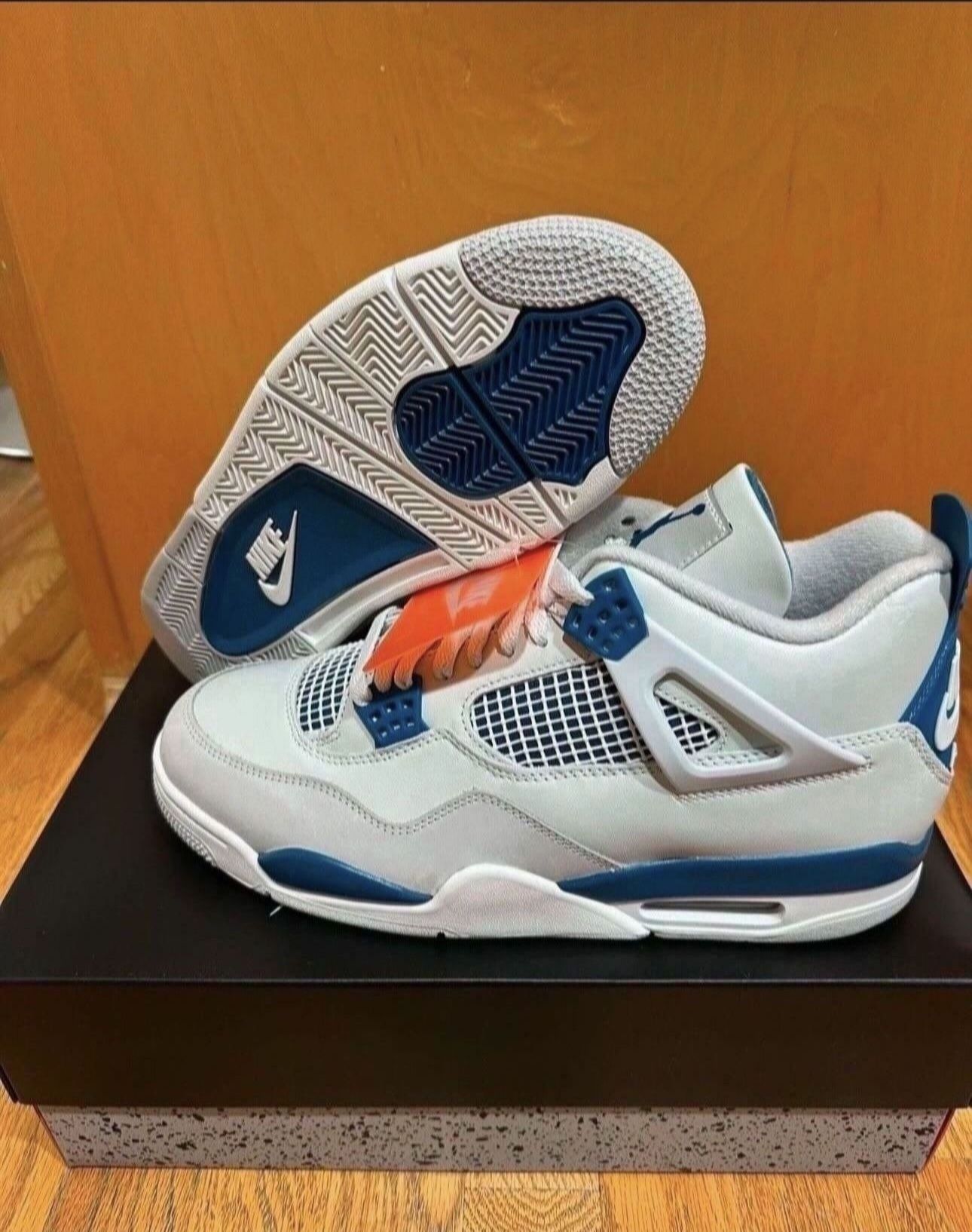 Nike Air Jordan 4 Retro Military Blue FV5029-141 Size 11.5 Brand New