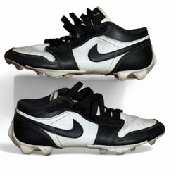 JORDAN 1’S LOW TD FOOTBALL CLEATS 