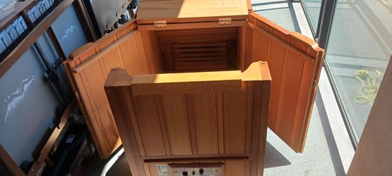 SHealth Mate HS-1 Infrared Sauna - Cedar Barrel Style, Works Great!