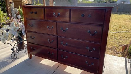 Gorgeous cherry wood 9 drawer dresser