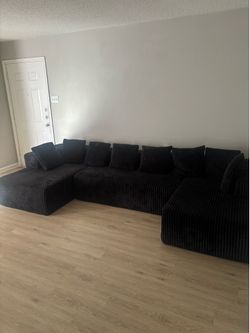 Sectional couch