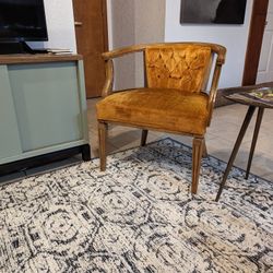 Mid Century Modern Accent Chair 