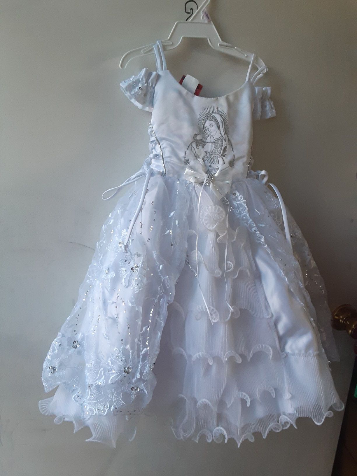 Bestidos para bautismo.