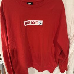 Pre loved Red Nike Sweater Men’s size XL