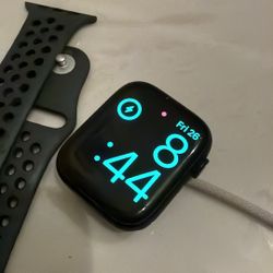 Apple Watch Series 9 45mm Gps