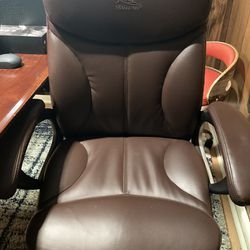 Whale Spa Customer Chair Great Condition 