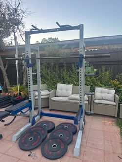SQUAT RACK WITH WEIGHTS