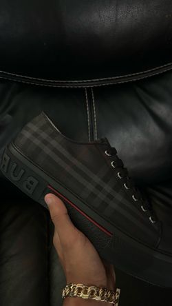 Black Burberry men shoes