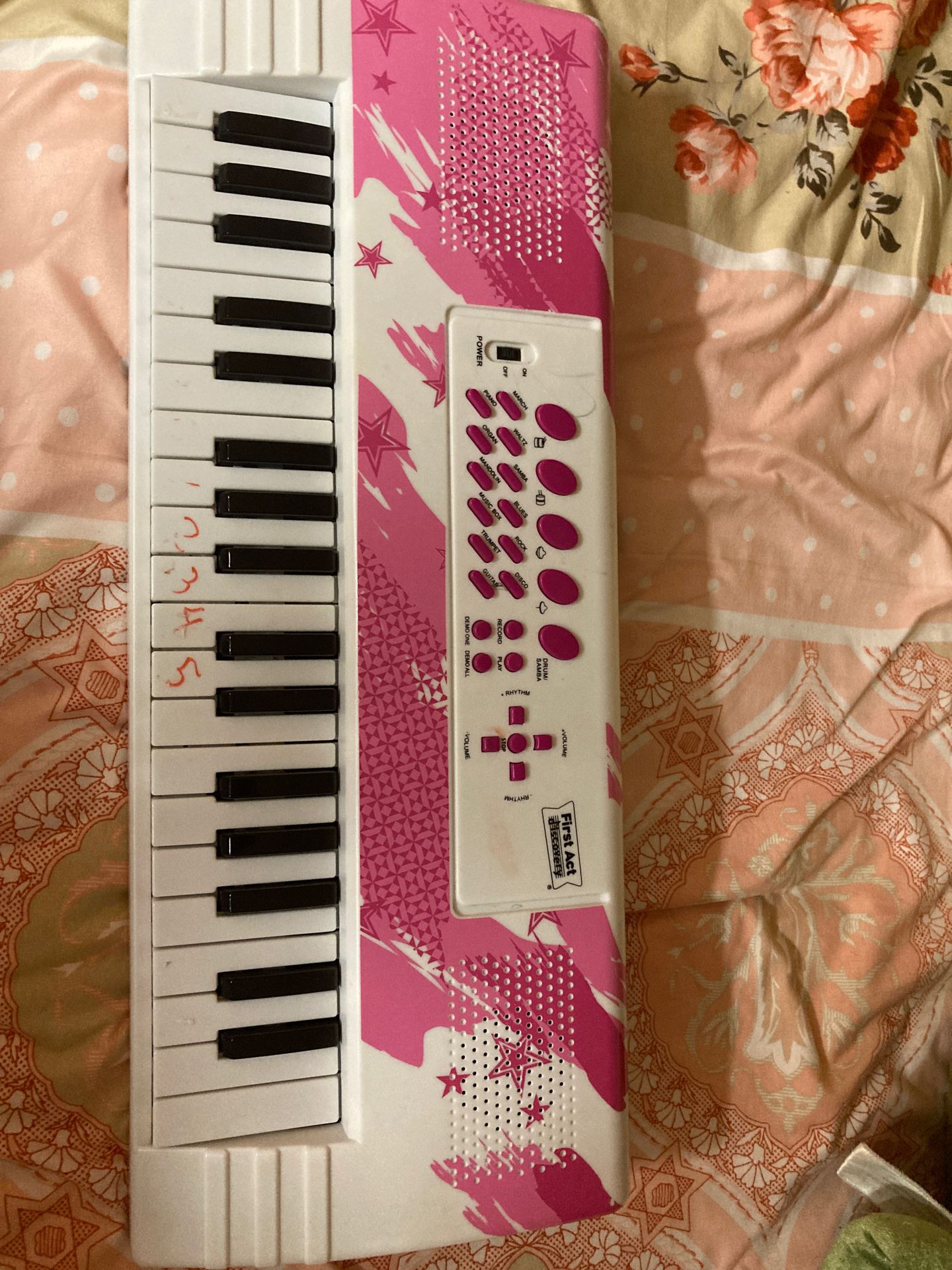 Kids Piano keyboard