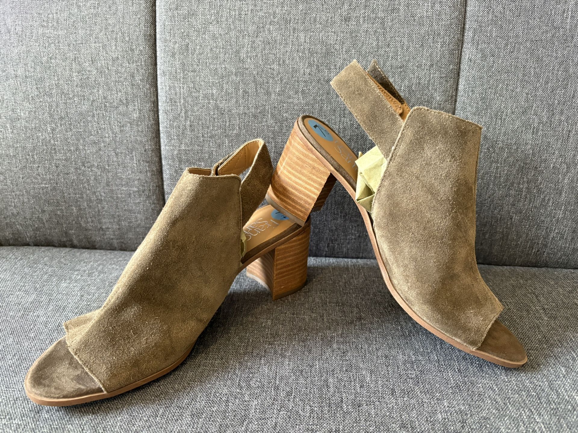 Marshall’s Franco Sarto Woman’s Leather Heals Shoes - size 7.5 - Simi Valley