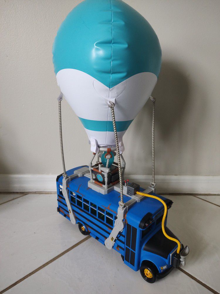 Fortnite Battle Bus Balloon
